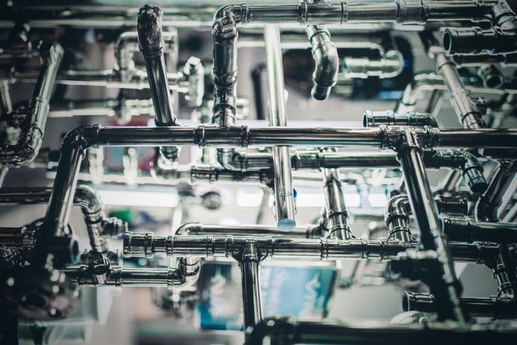 Comment cacher un tuyau de gaz dans une cuisine : astuces pratiques