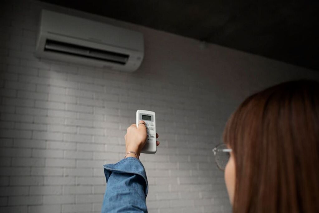 Installer une climatisation dans une maison : astuces et conseils