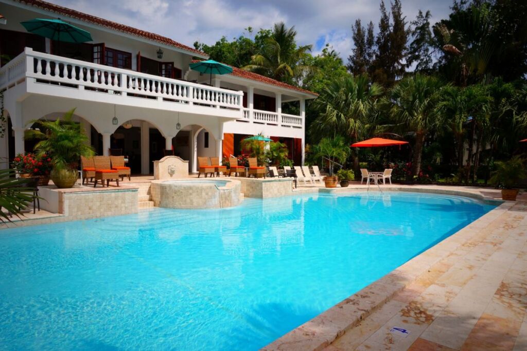 Les avantages de la construction d&rsquo;une piscine au printemps