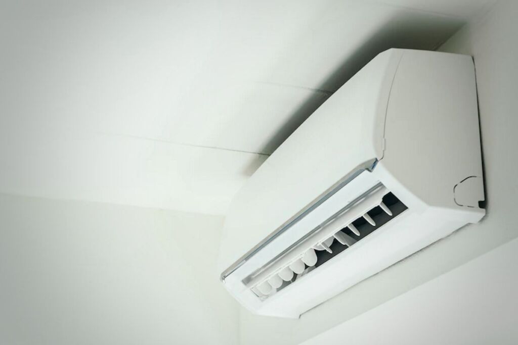 Climatisation réversible : avantages, limites et consommation